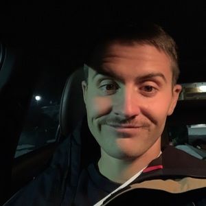 Meet your Posher, Max